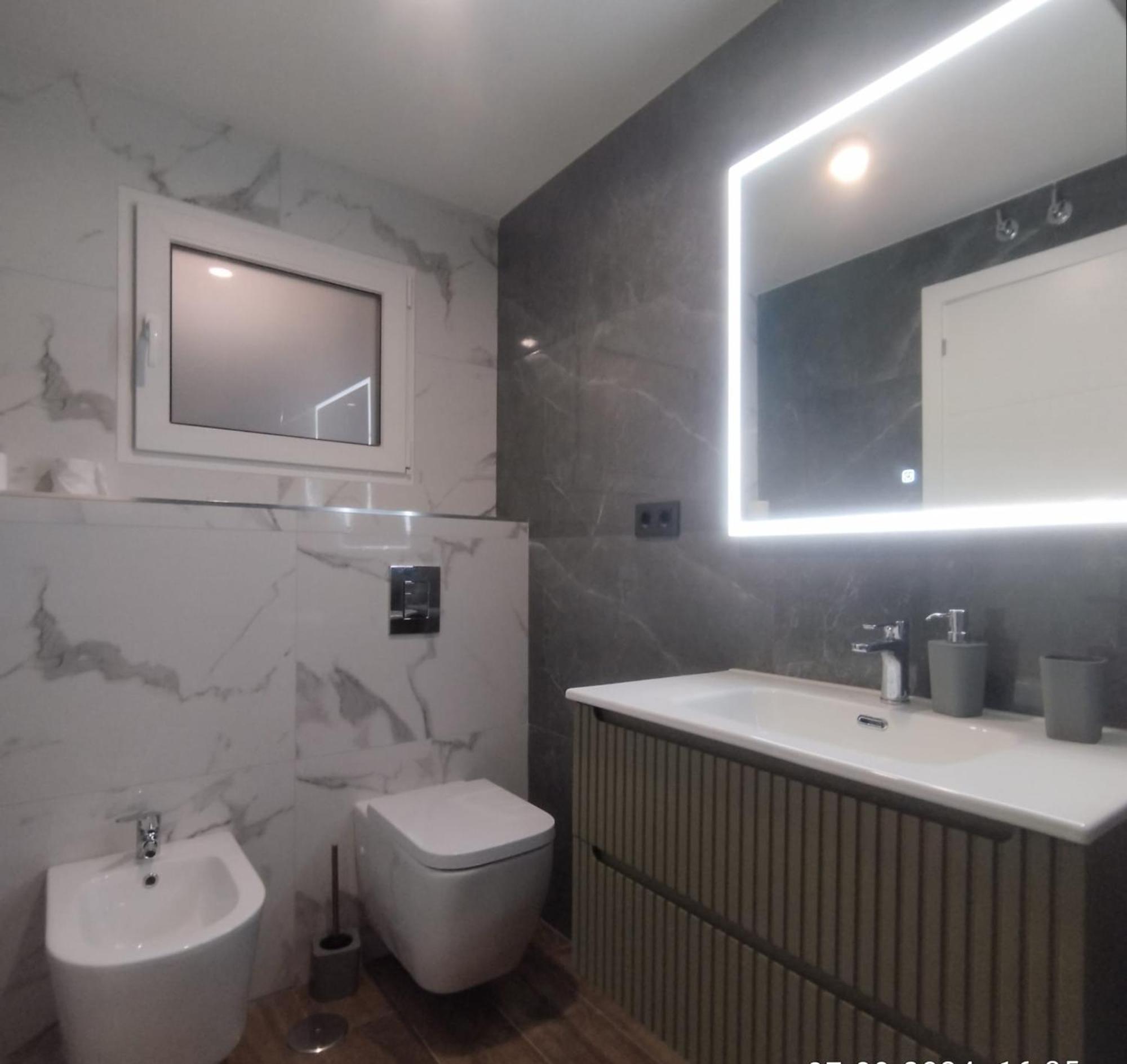 Emerald Apartment Alicante Ngoại thất bức ảnh